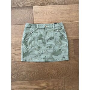 Hollister Floral Green Mini Skirt